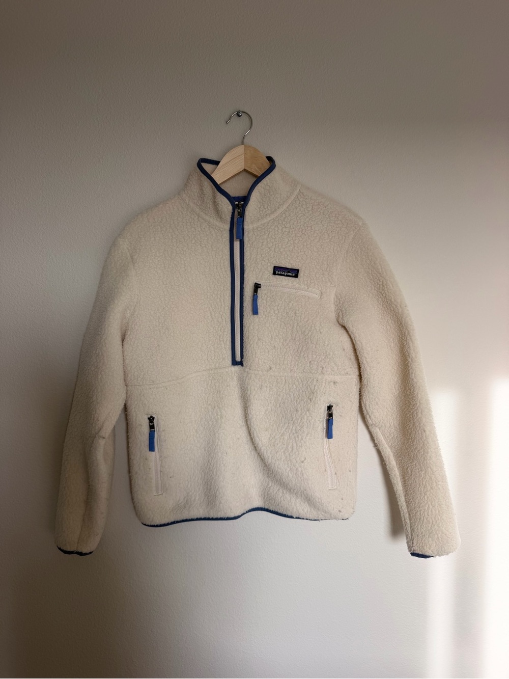 Patagonia Men’s Cream Sherpa Quarter-Zip with Blue Trim